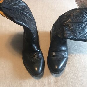 Men’s cowboy boots